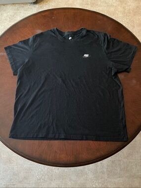 Nike Black - Short Sleeve T-Shirt